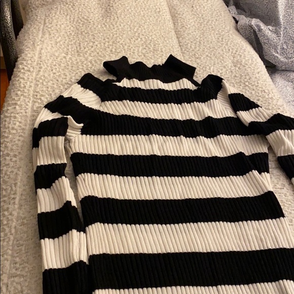 Brand new dress - Picture 4 of 6